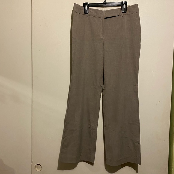 Gray Ann Taylor pants size 14 - Picture 2 of 3
